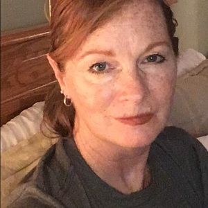 Meet your Posher, Leanne